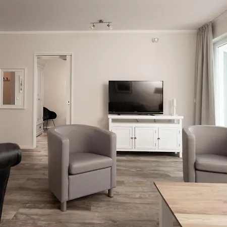 Apartment strandnahe FeWo mit Balkon, Residenz Bel Vital Wohnung 02, Binz *