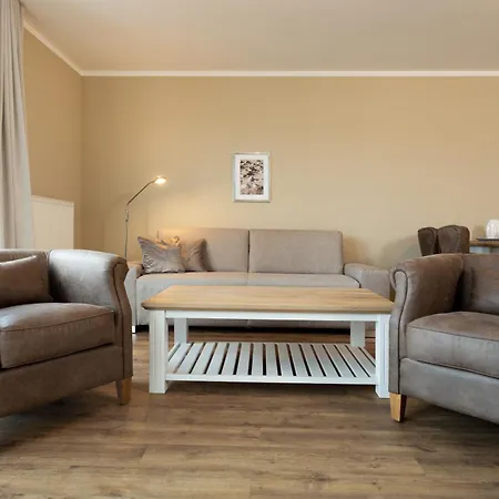 Apartment strandnahe FeWo mit Balkon, Residenz Bel Vital Wohnung 02, Binz