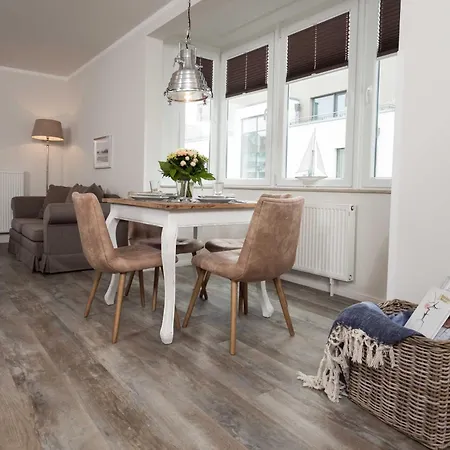 Strandnahe Mit Balkon, Residenz Bel Vital 02, * Binz