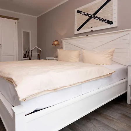 Apartment strandnahe FeWo mit Balkon, Residenz Bel Vital Wohnung 02, Binz *