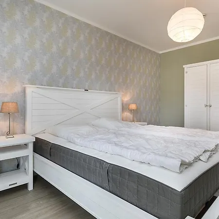 Apartment strandnahe FeWo mit Balkon, Residenz Bel Vital Wohnung 02, Binz