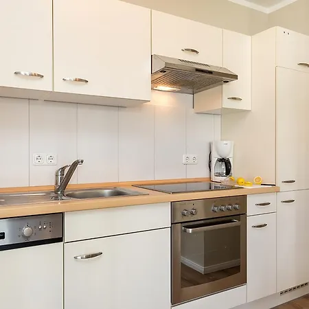 Strandnahe Fewo Mit Balkon, Residenz Bel Vital Wohnung 02, Binz *