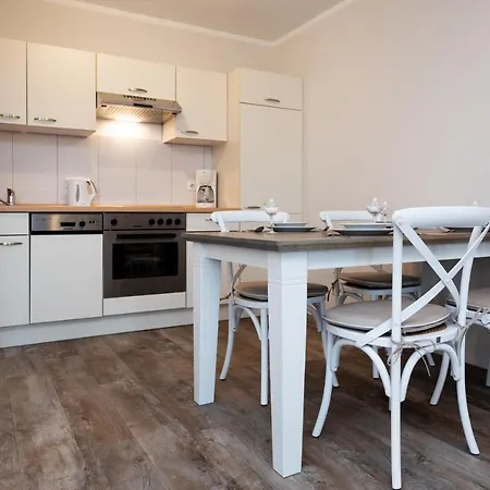 Strandnahe Fewo Mit Balkon, Residenz Bel Vital Wohnung 02, Binz Apartamento Binz