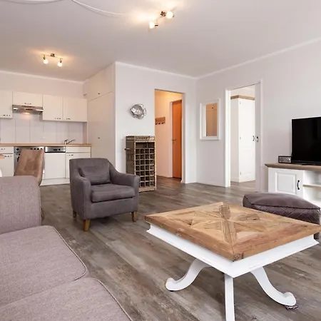 Apartment Strandnahe Fewo Mit Balkon, Residenz Bel Vital Wohnung 02, Binz