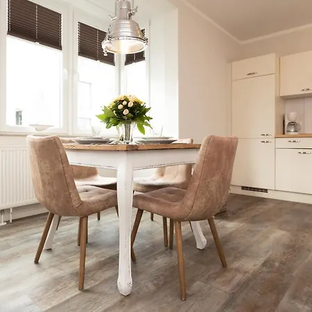 Apartment Strandnahe Fewo Mit Balkon, Residenz Bel Vital Wohnung 02, Binz *