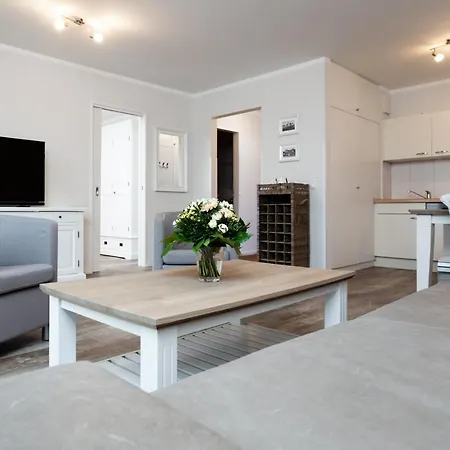 Strandnahe Fewo Mit Balkon, Residenz Bel Vital Wohnung 02, Binz * Binz