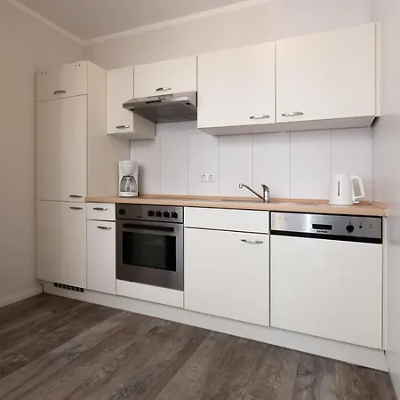 Apartment strandnahe FeWo mit Balkon, Residenz Bel Vital Wohnung 02, Binz *