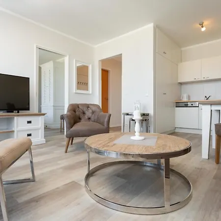 strandnahe FeWo mit Balkon, Residenz Bel Vital Wohnung 02, Binz Binz